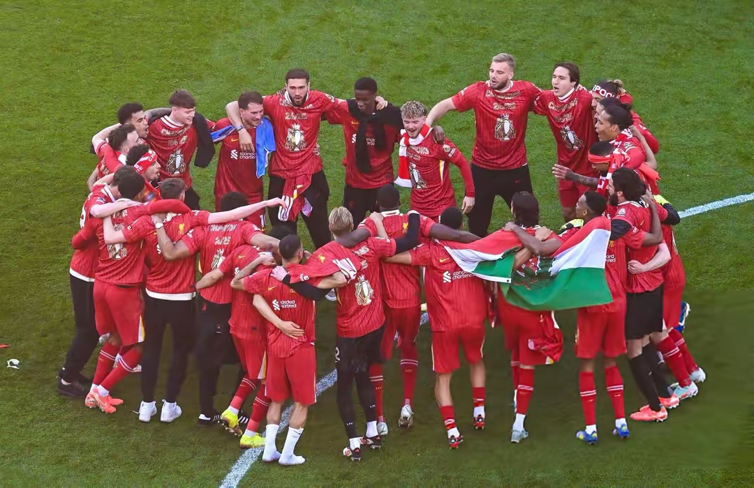 著名球队在国际比赛中力挫强敌夺得胜利 著名球队在国际比赛中力挫强敌夺得胜利