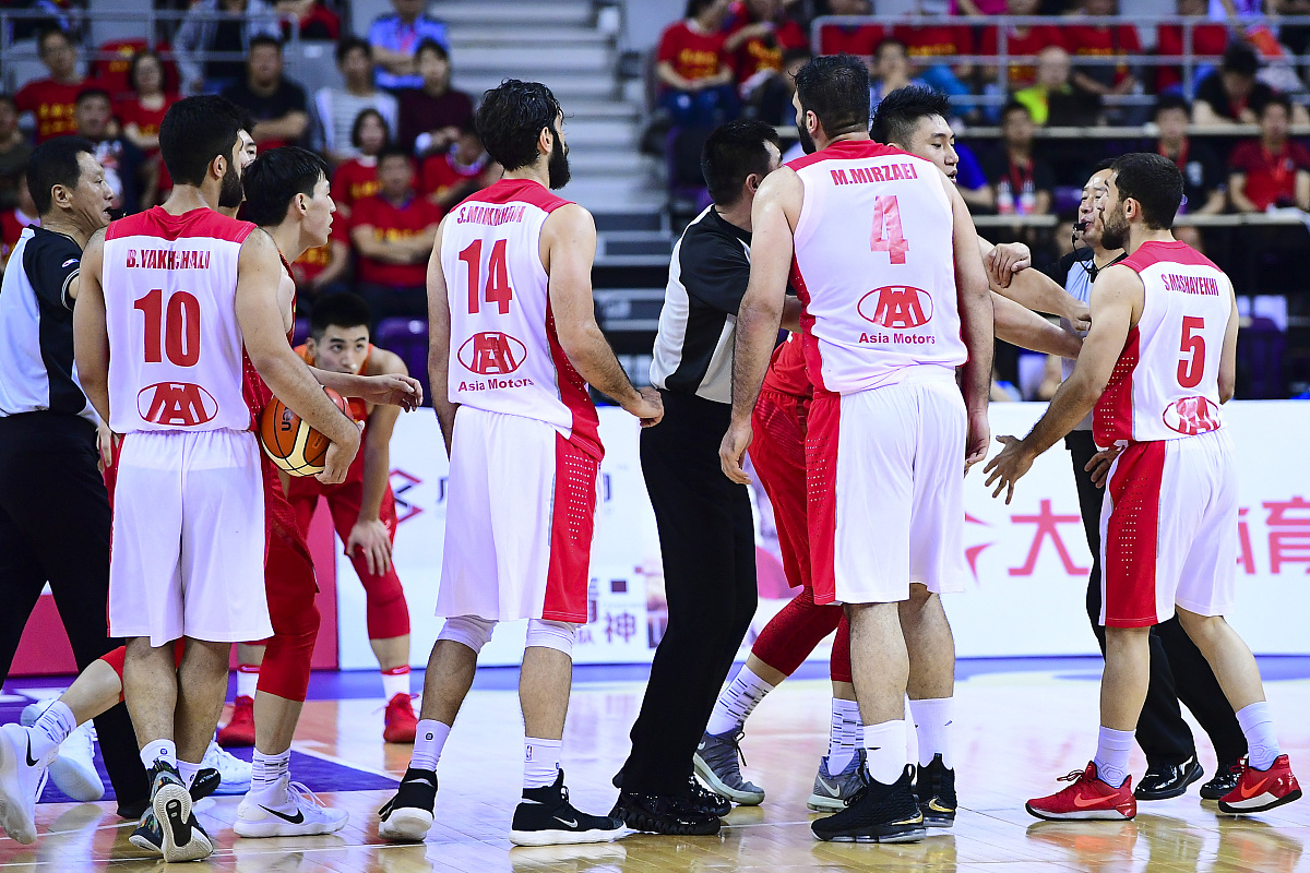 雷火电竞主播-江苏队力克辽宁队，乔治点燃赛场